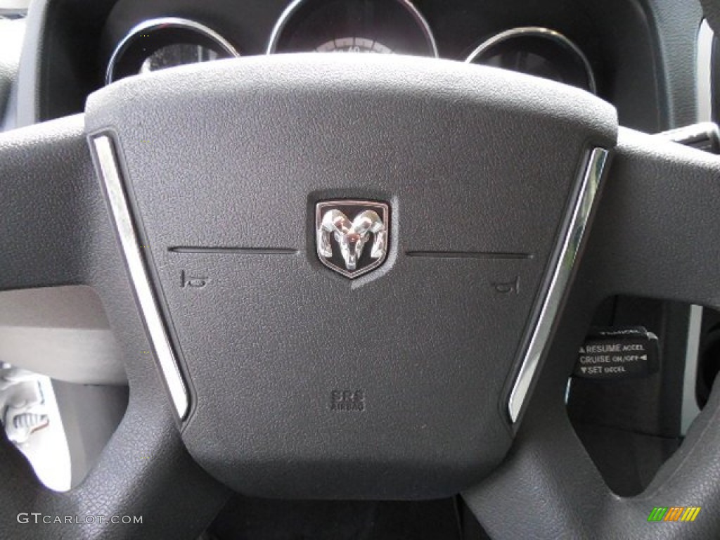 2011 Caliber Mainstreet - Bright White / Dark Slate Gray photo #22