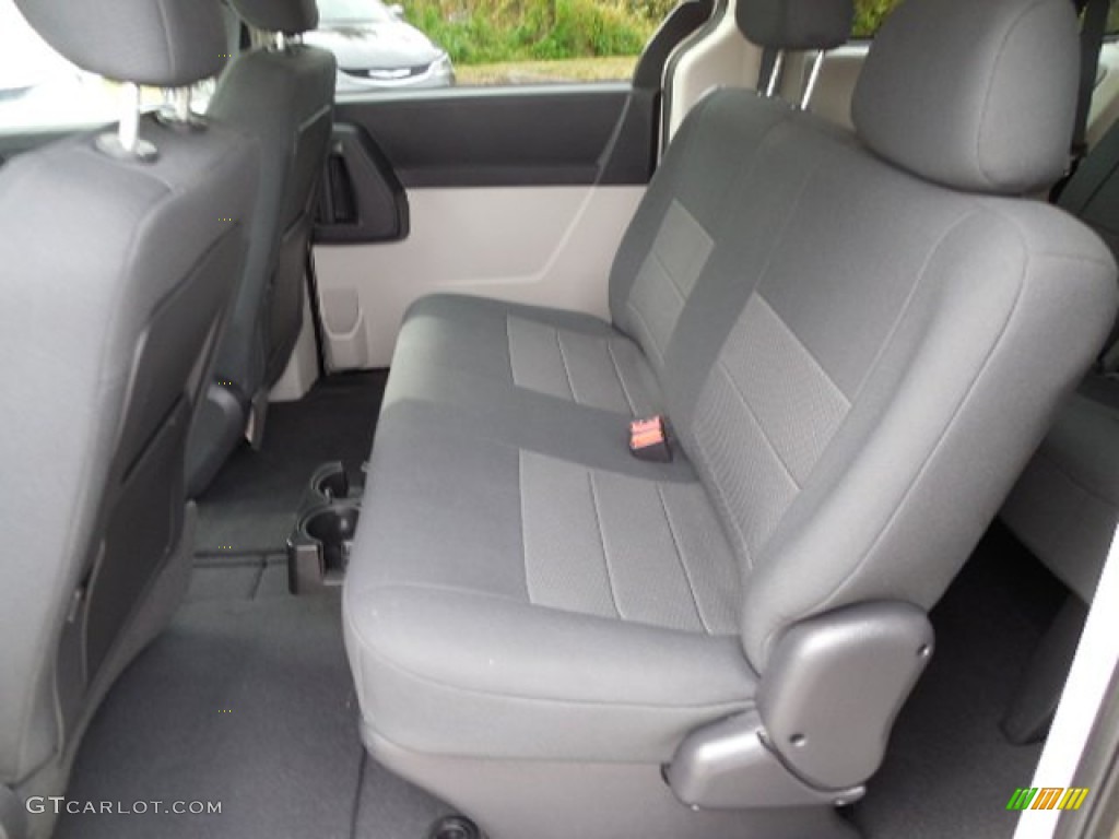 2008 Grand Caravan SE - Light Sandstone Metallic / Dark Slate/Light Shale photo #5