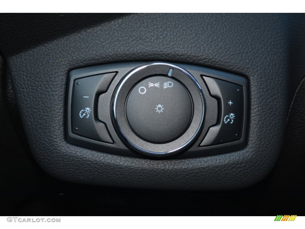 2015 Ford Escape S Controls Photo #99299563