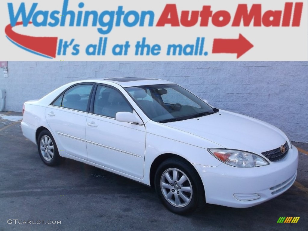 2002 Camry XLE V6 - Super White / Taupe photo #1