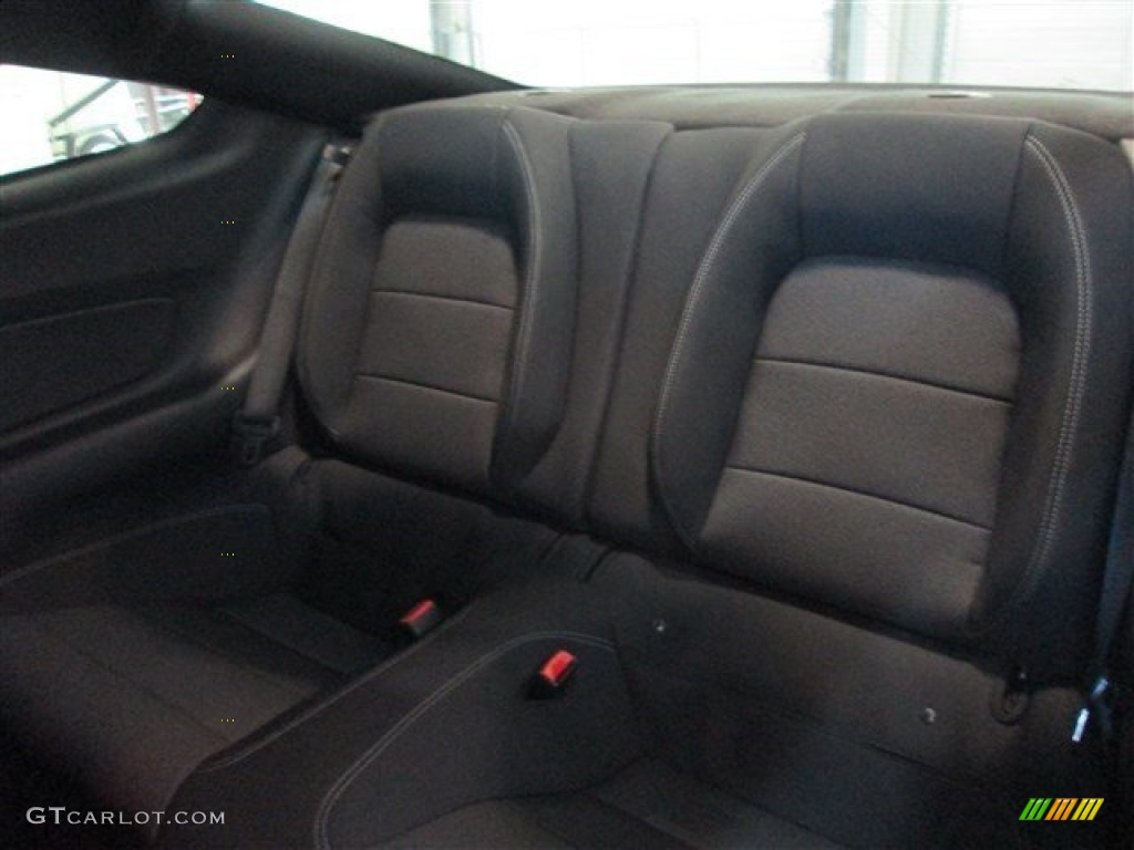 Ebony Interior 2015 Ford Mustang V6 Coupe Photo #99301306
