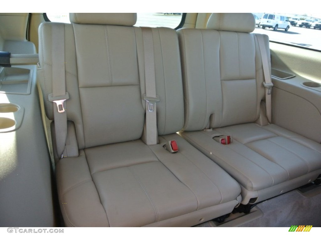 2007 Suburban 1500 LTZ 4x4 - Gold Mist Metallic / Light Cashmere/Ebony photo #24