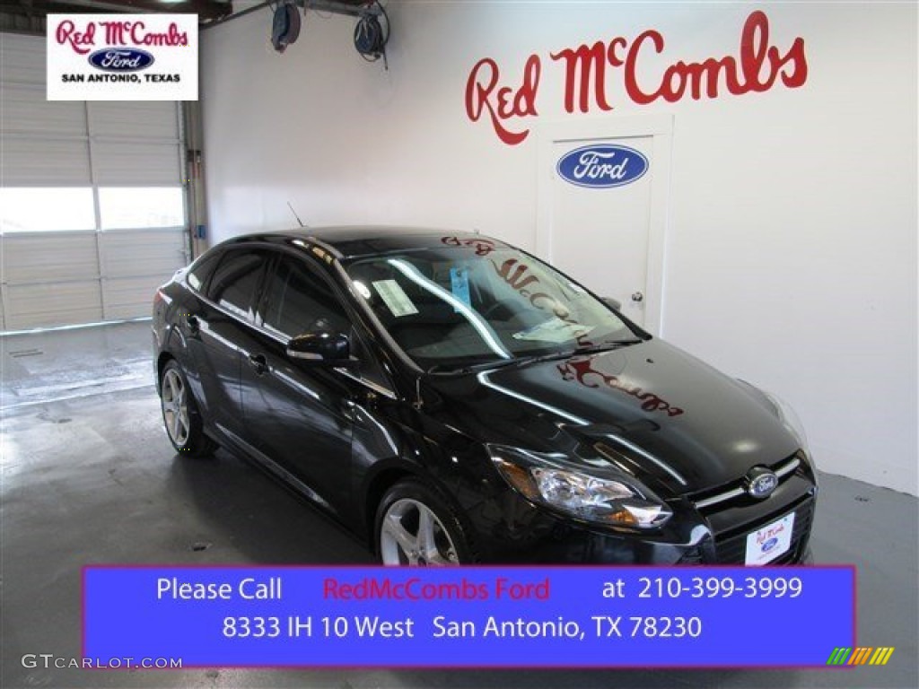 2014 Focus Titanium Sedan - Tuxedo Black / Charcoal Black photo #1