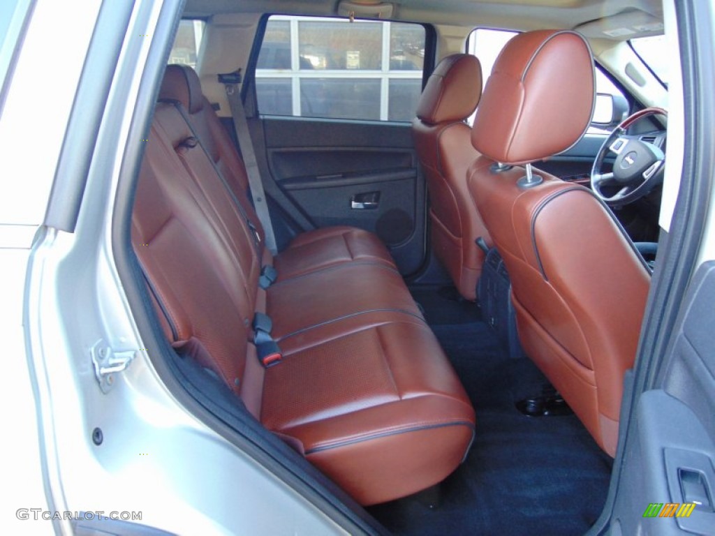 2008 Grand Cherokee Overland 4x4 - Light Graystone Pearl / Saddle Brown/Dark Slate Gray photo #17