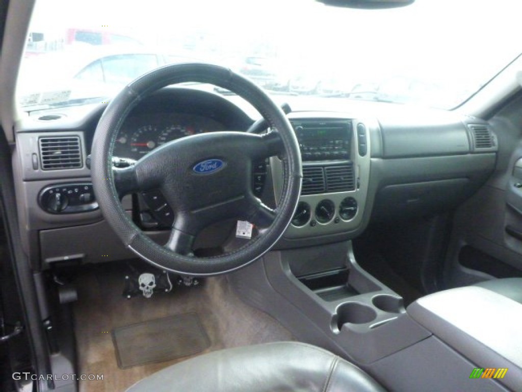 Midnight Gray Interior 2003 Ford Explorer XLT 4x4 Photo #99312208