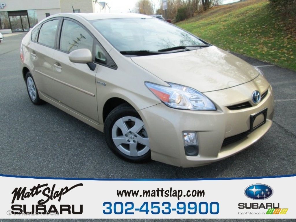 2010 Prius Hybrid V - Sandy Beach Metallic / Bisque photo #1