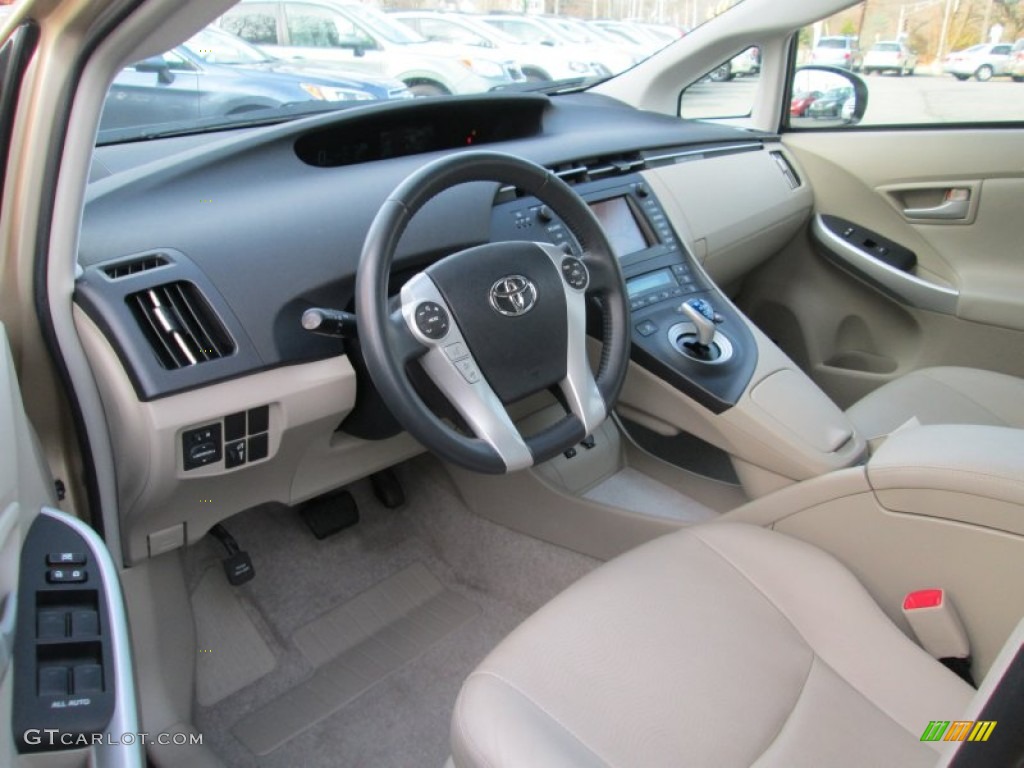 Bisque Interior 2010 Toyota Prius Hybrid V Photo #99315394