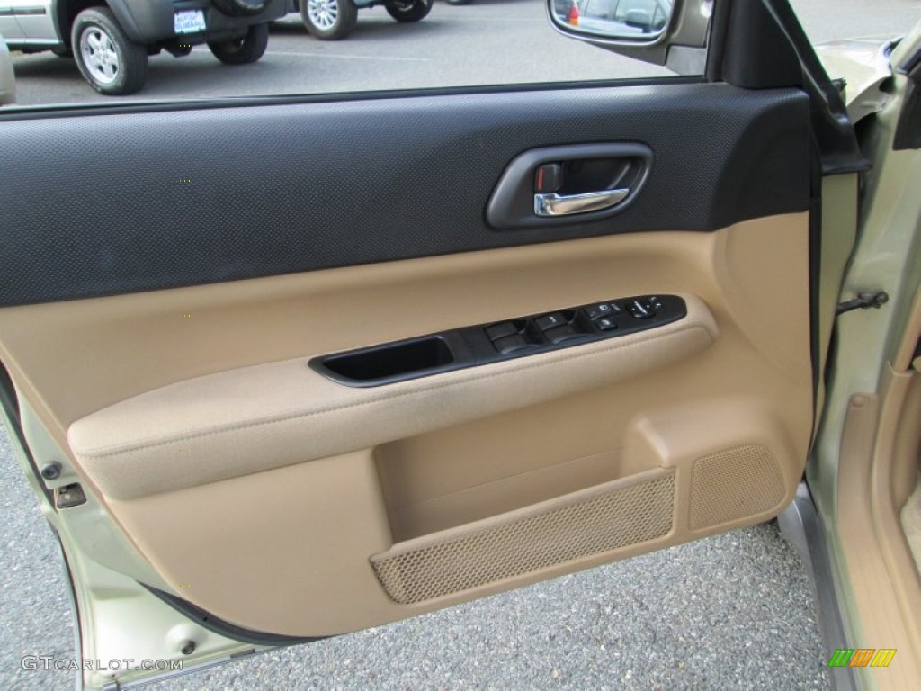 2003 Subaru Forester 2.5 XS Door Panel Photos