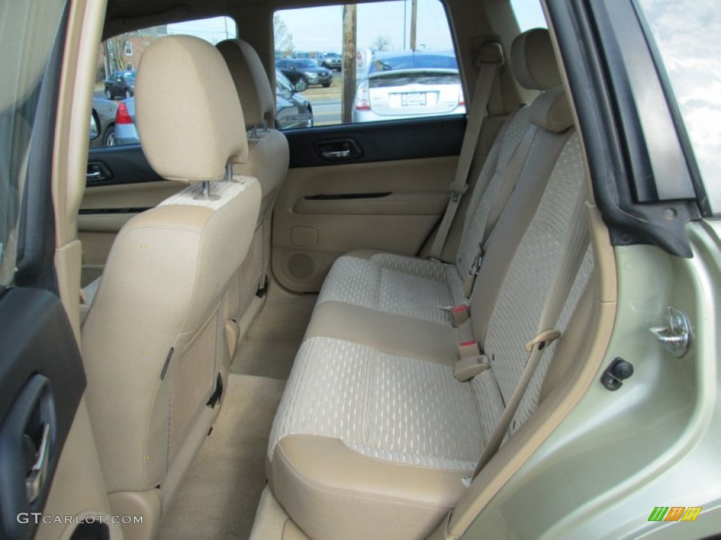 2003 Subaru Forester 2.5 XS Rear Seat Photos