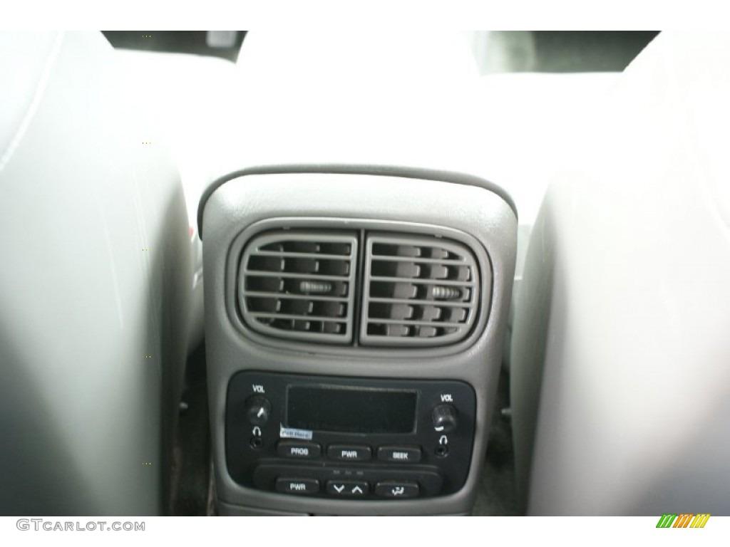 2003 Envoy SLT - Pewter Metallic / Medium Pewter photo #28