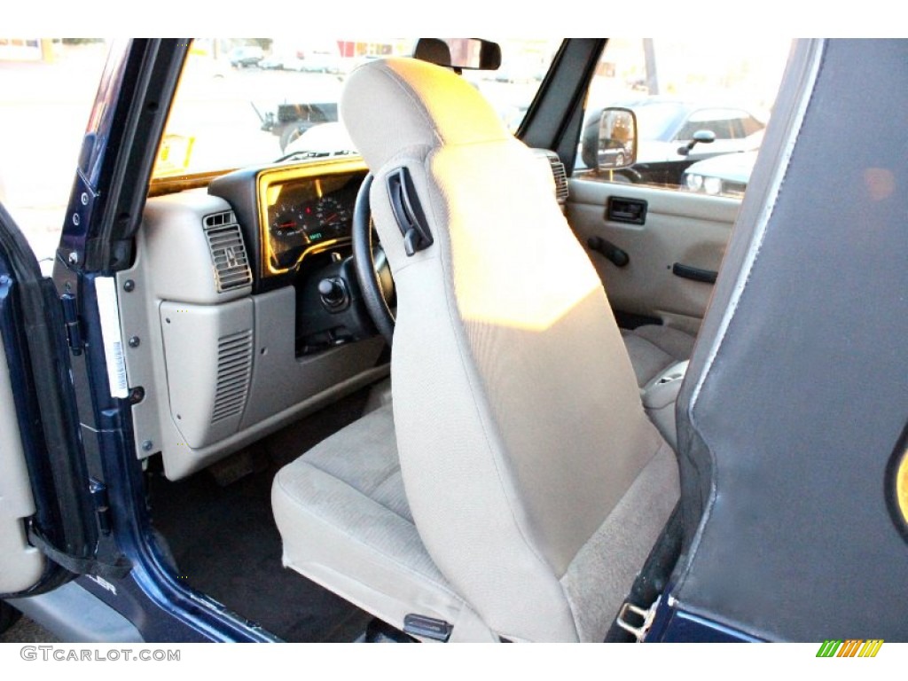 2004 Wrangler X 4x4 - Patriot Blue Pearl / Khaki photo #20