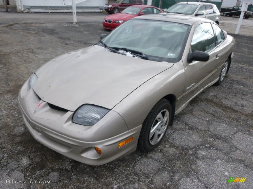 Light Taupe Metallic 2002 Pontiac Sunfire SE Coupe Exterior Photo #99328060