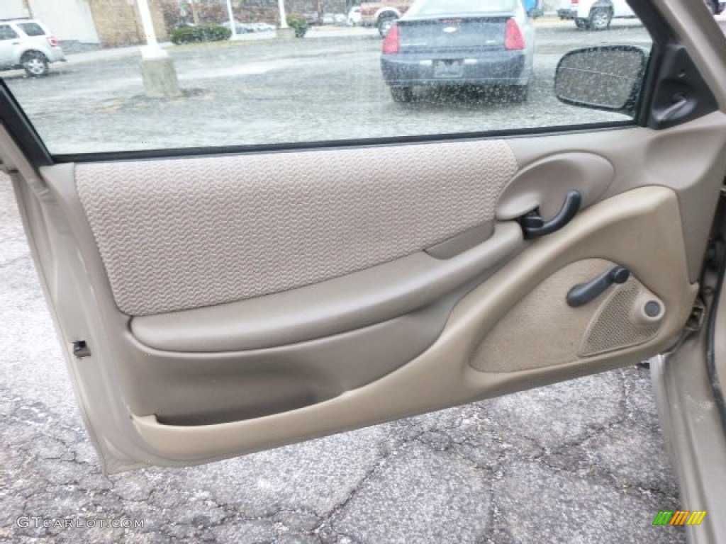 2002 Pontiac Sunfire SE Coupe Taupe Door Panel Photo #99328268