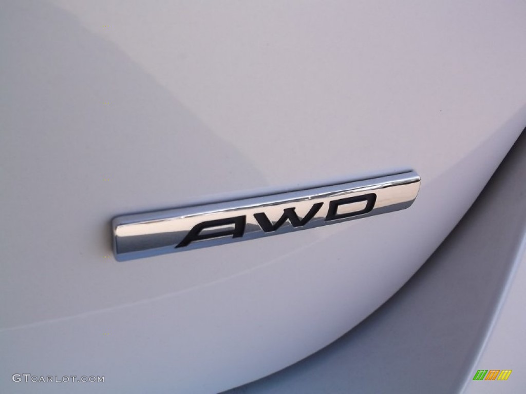 2012 Santa Fe SE V6 AWD - Glacier White / Gray photo #9