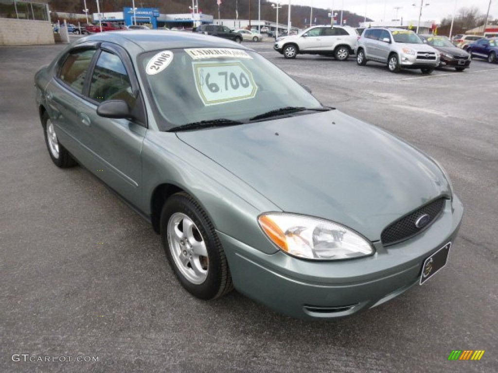 2006 Taurus SE - Light Tundra Metallic / Medium/Dark Flint Grey photo #2