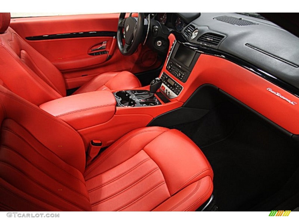 2011 GranTurismo Convertible GranCabrio - Grigio Granito (Dark Grey) / Rosso Corallo photo #10