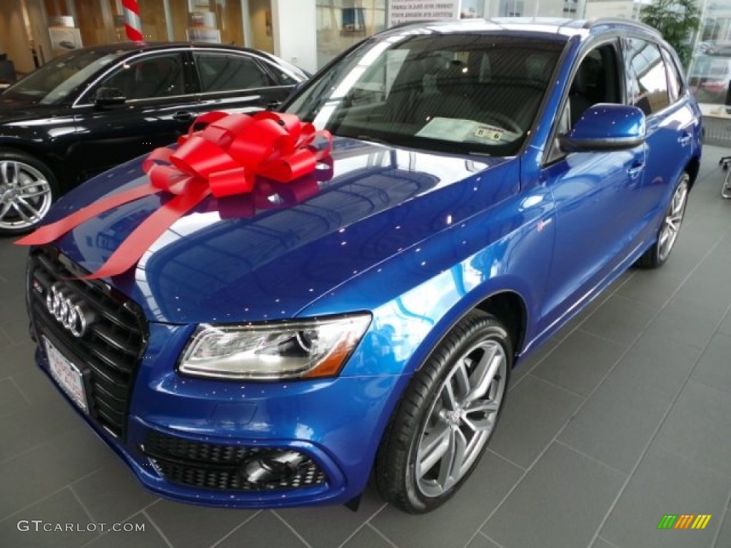 2015 Audi SQ5 Prestige 3.0 TFSI quattro Exterior Photos