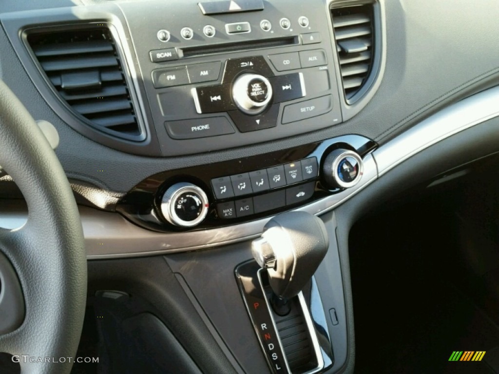 2015 Honda CR-V LX AWD Controls Photos