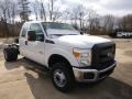 Oxford White - F350 Super Duty XL Super Cab 4x4 Chassis Photo No. 4