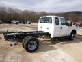 Oxford White - F350 Super Duty XL Super Cab 4x4 Chassis Photo No. 6