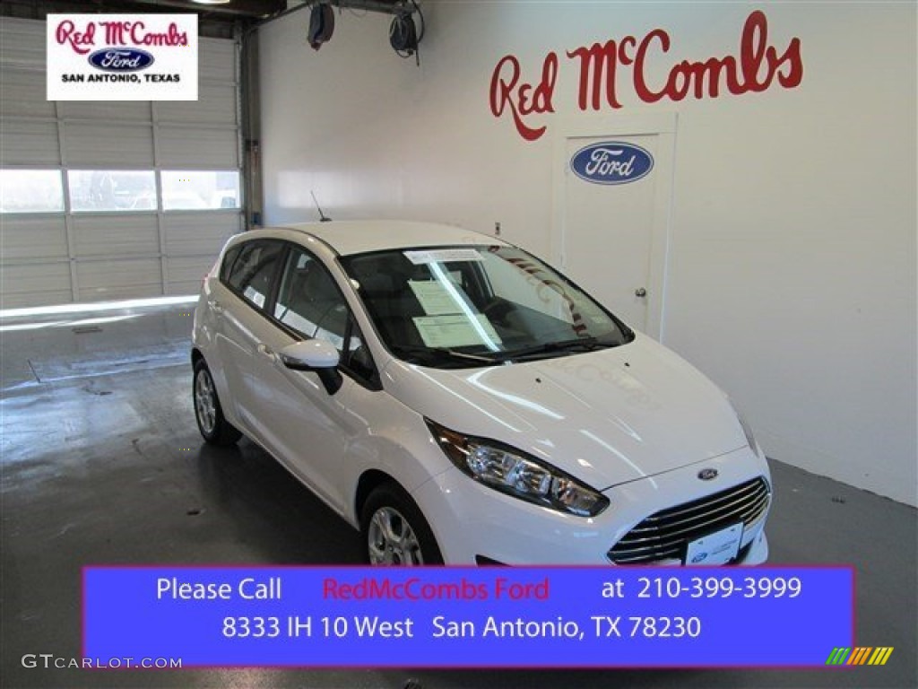 2015 Fiesta SE Hatchback - Oxford White / Medium Light Stone photo #1