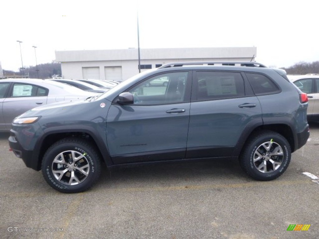 2015 Cherokee Trailhawk 4x4 - Anvil / Trailhawk Black photo #2