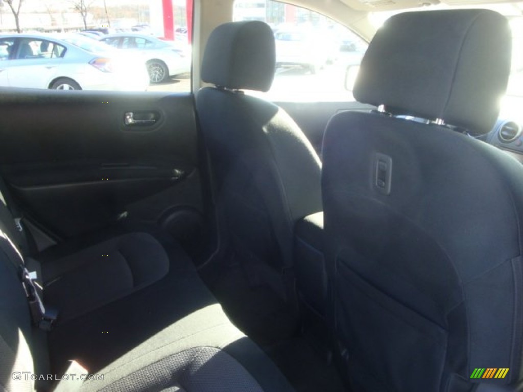 2011 Rogue SV AWD - Silver Ice Metallic / Black photo #15