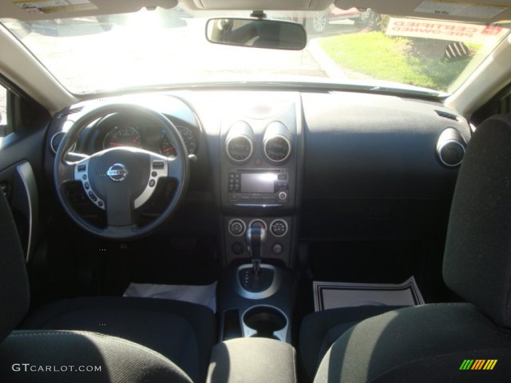 2011 Rogue SV AWD - Silver Ice Metallic / Black photo #19