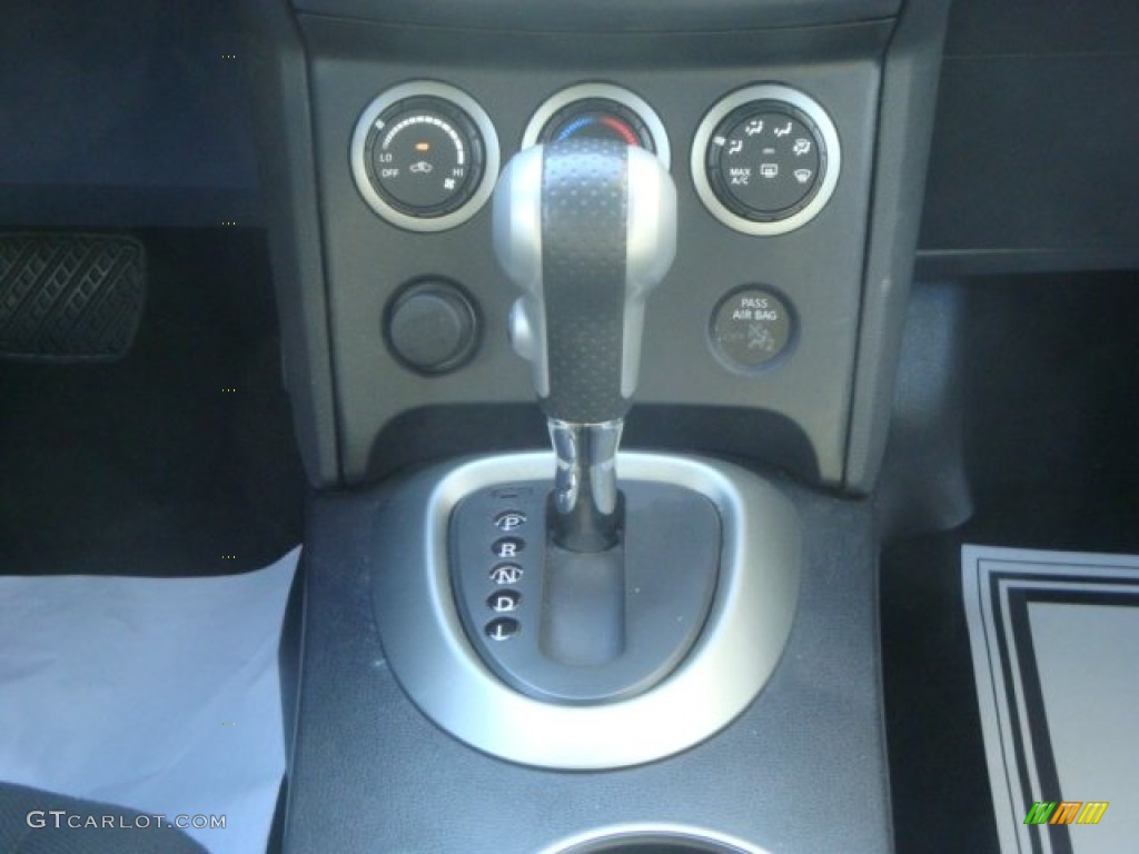 2011 Rogue SV AWD - Silver Ice Metallic / Black photo #25