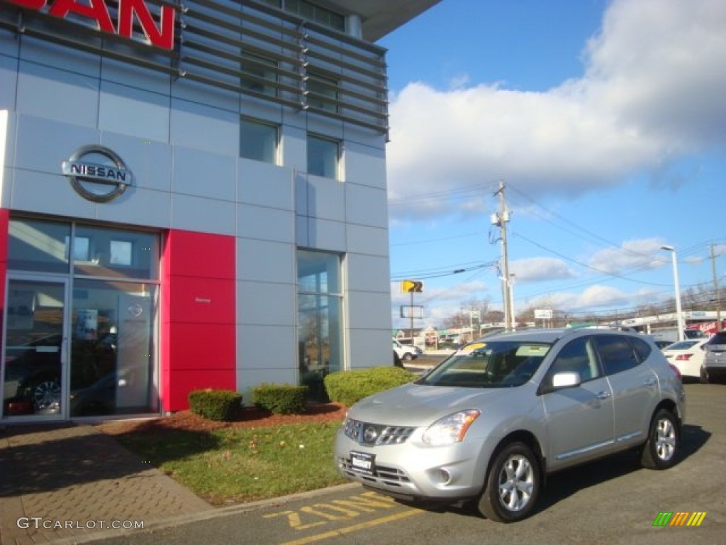 2011 Rogue SV AWD - Silver Ice Metallic / Black photo #29