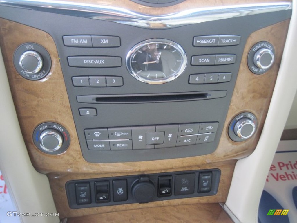 2014 Infiniti QX80 AWD Controls Photo #99375935
