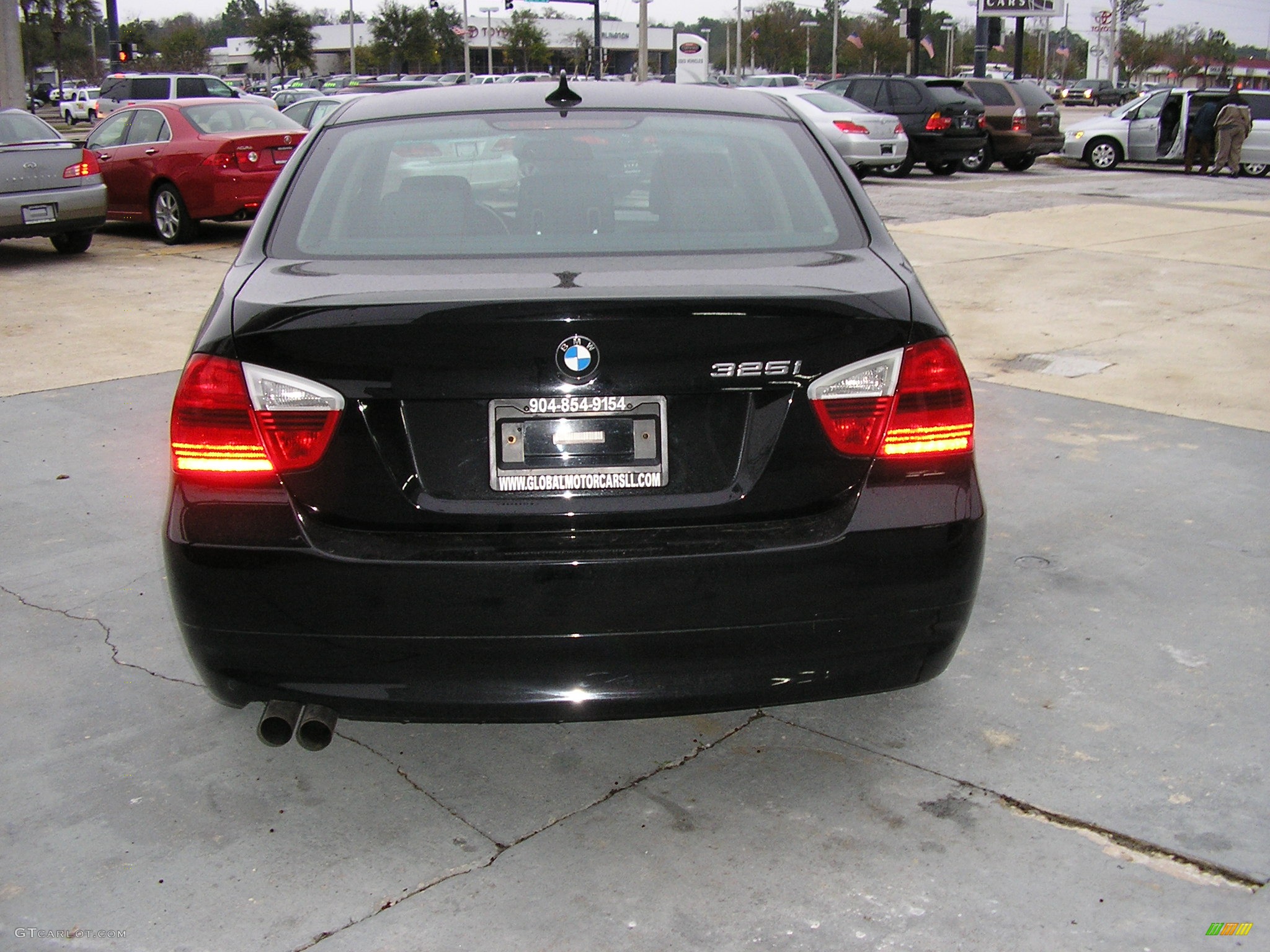 2006 3 Series 325i Sedan - Jet Black / Black photo #6