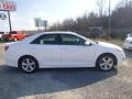 Super White - Camry SE Photo No. 2