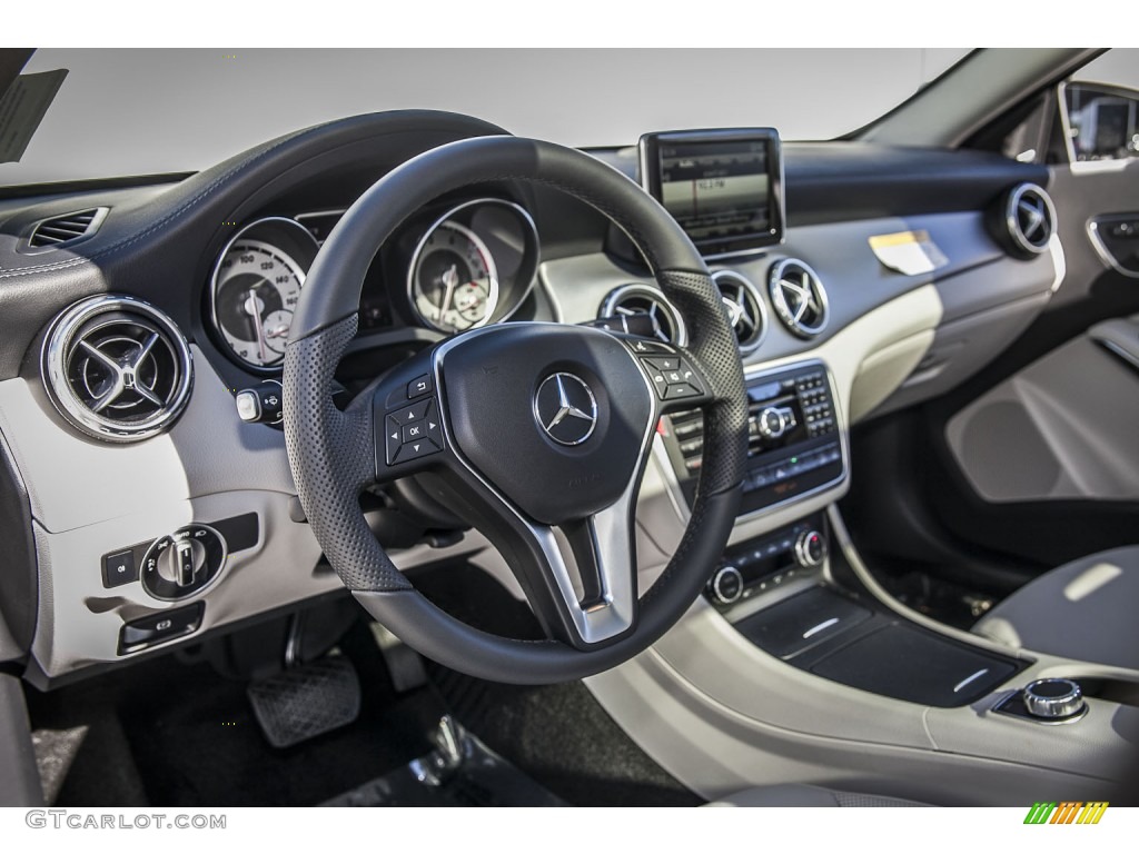 2015 Mercedes-Benz GLA 250 4Matic Ash Dashboard Photo #99384767