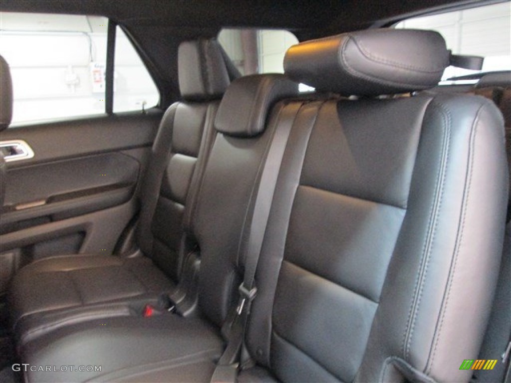 2015 Explorer XLT - Ingot Silver / Charcoal Black photo #11
