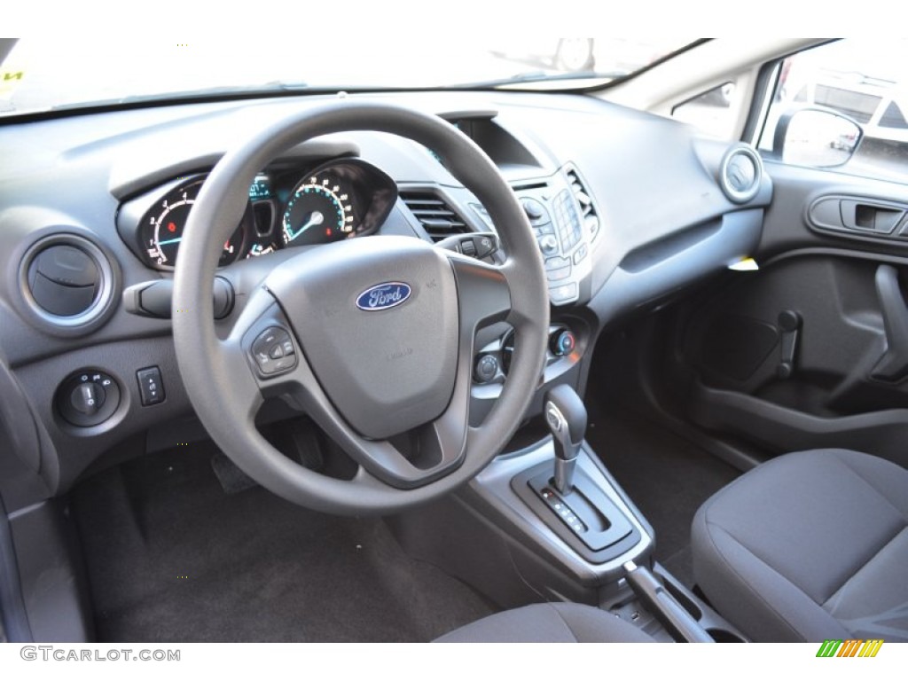 2015 Fiesta S Sedan - Oxford White / Charcoal Black photo #7