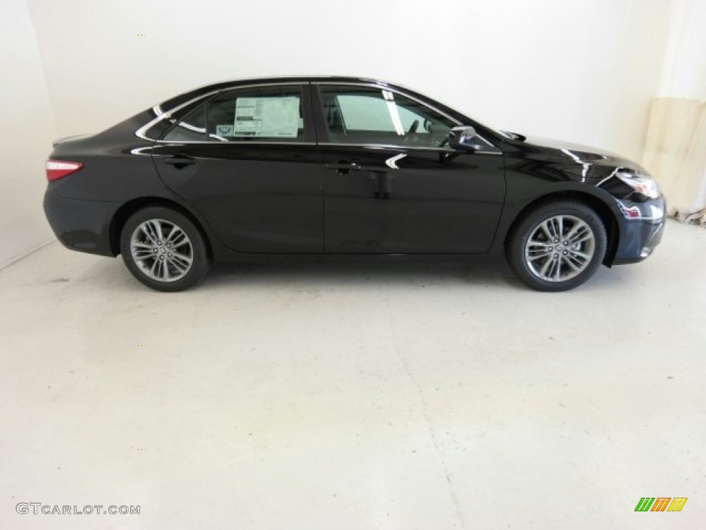 2015 Camry SE - Attitude Black Metallic / Black photo #1