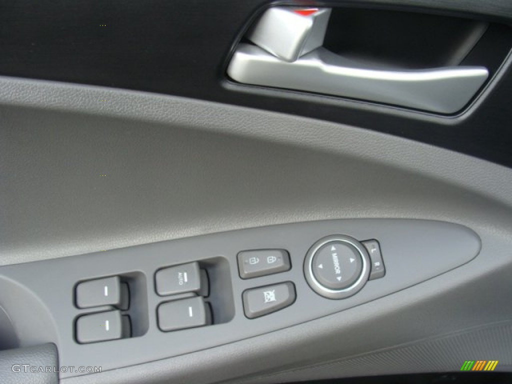 2012 Sonata GLS - Radiant Silver / Gray photo #8