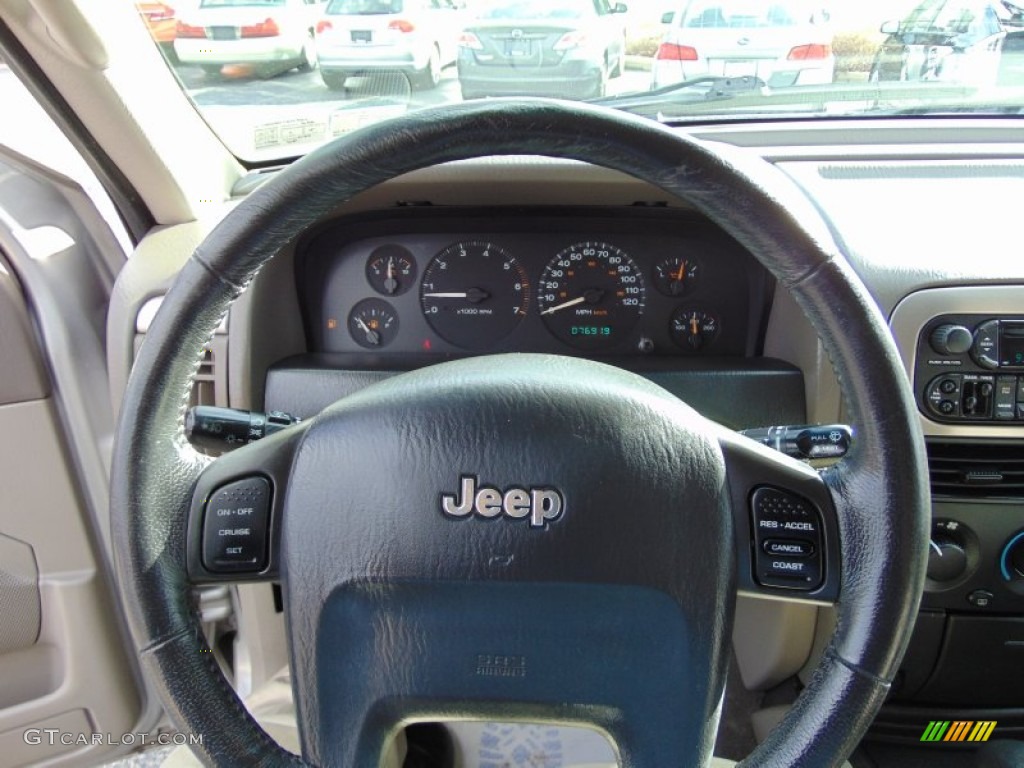 2002 Jeep Grand Cherokee Sport 4x4 Sandstone Steering Wheel Photo #99409169