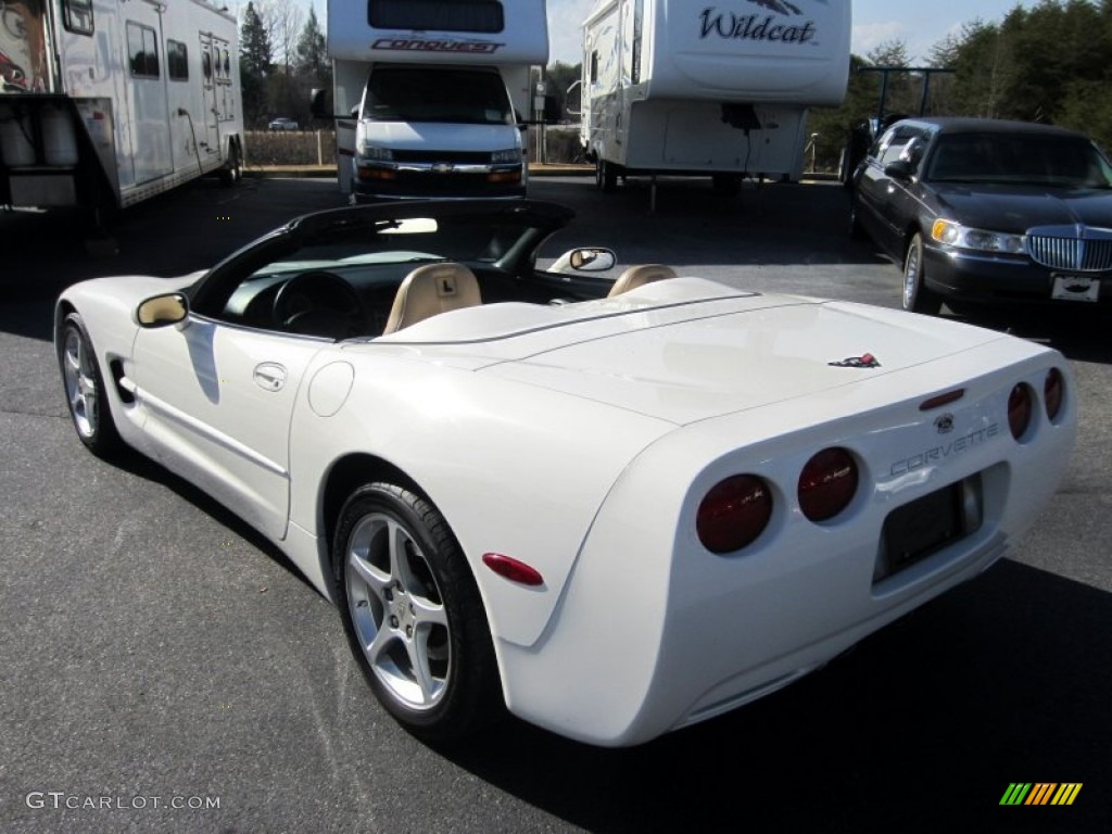 2001 Corvette Convertible - Speedway White / Light Oak photo #3