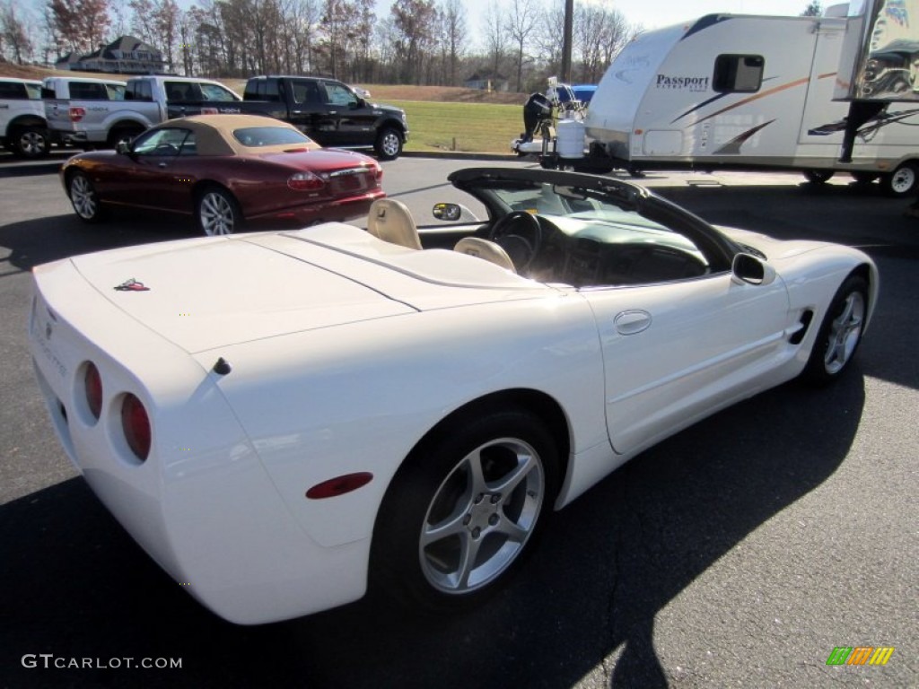 2001 Corvette Convertible - Speedway White / Light Oak photo #5