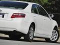 Super White - Camry LE Photo No. 18
