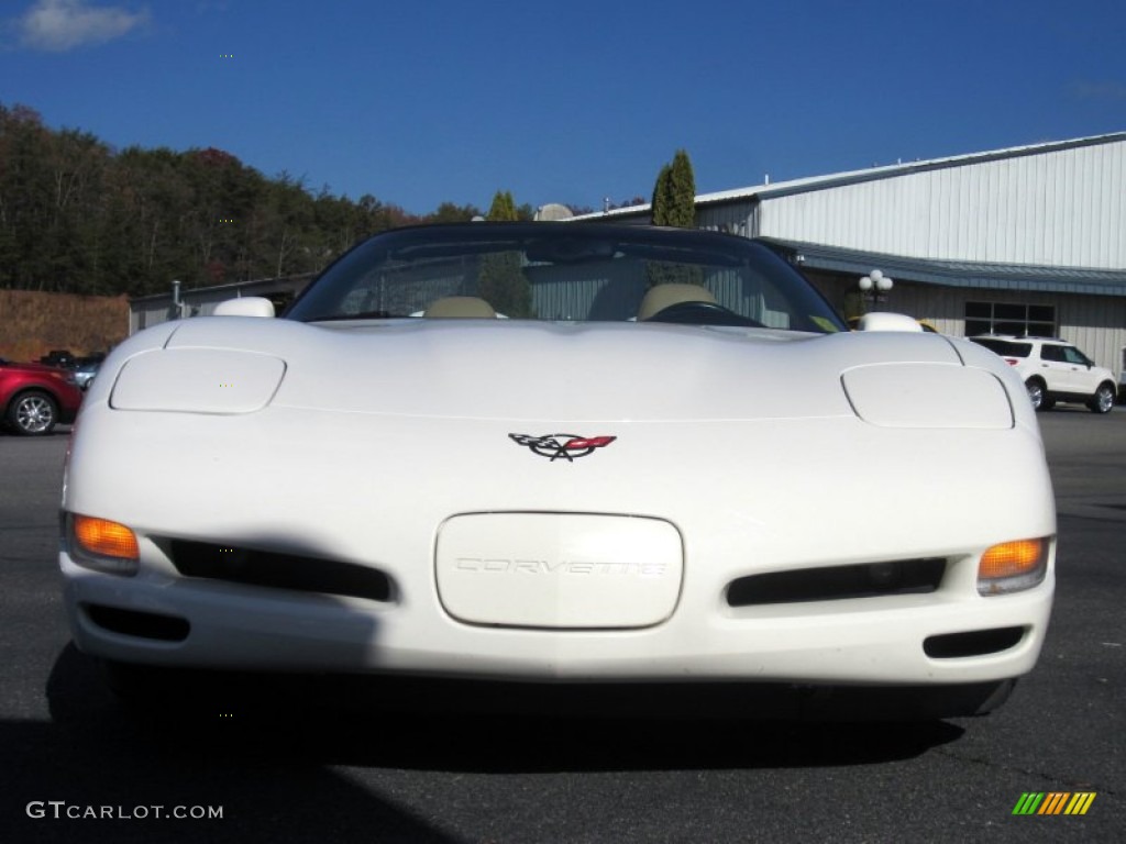 2001 Corvette Convertible - Speedway White / Light Oak photo #8