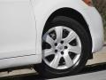 Super White - Camry LE Photo No. 21