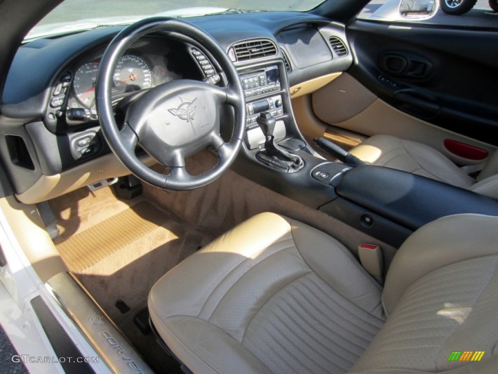 2001 Corvette Convertible - Speedway White / Light Oak photo #14