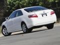 Super White - Camry LE Photo No. 27