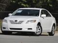 Super White - Camry LE Photo No. 28