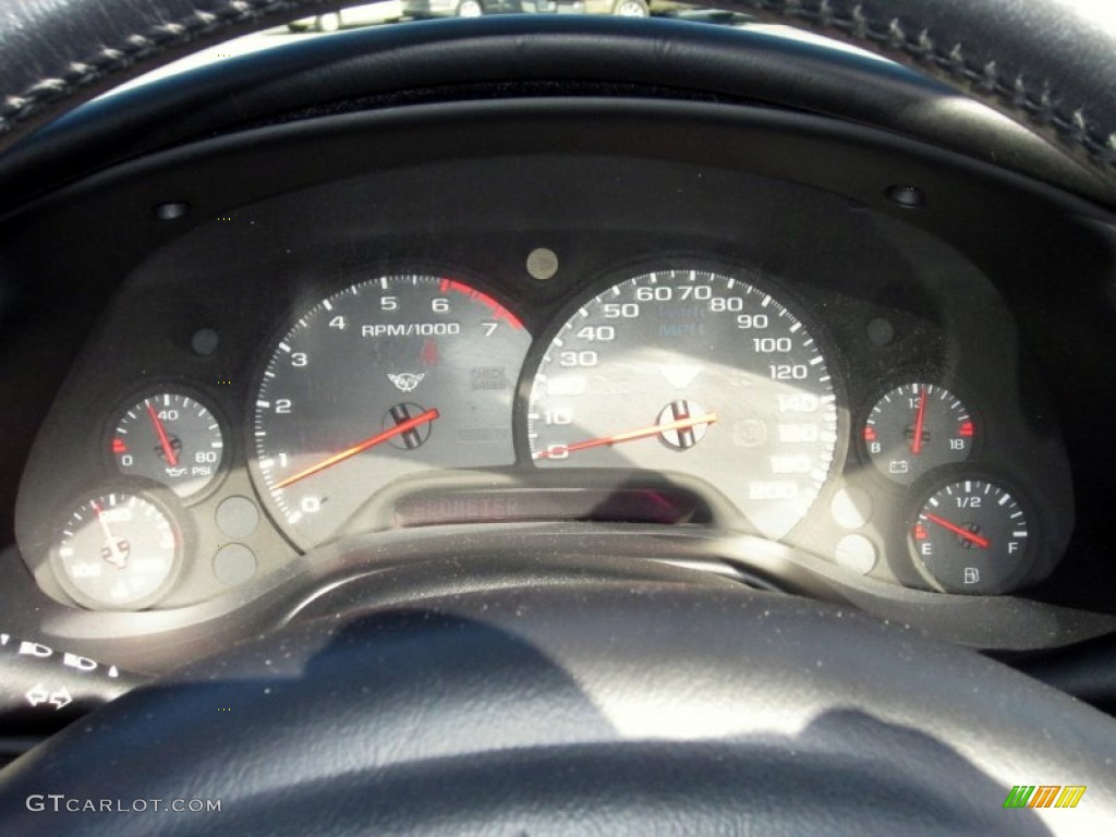 2001 Corvette Convertible - Speedway White / Light Oak photo #21