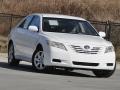 Super White - Camry LE Photo No. 36