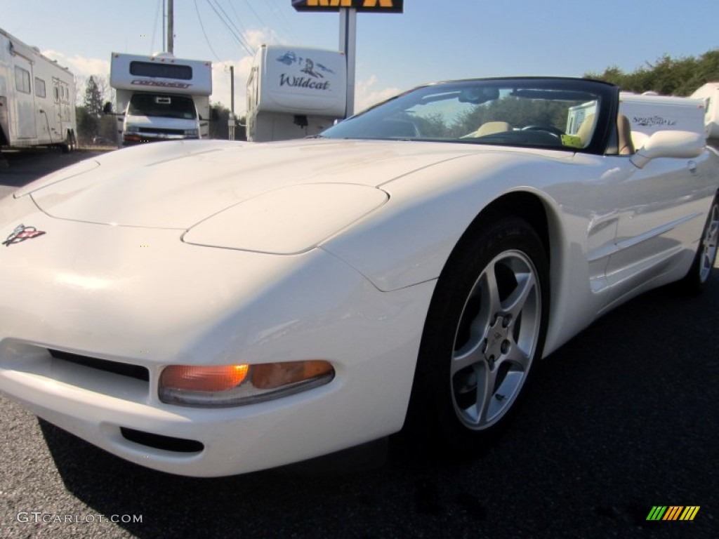 2001 Corvette Convertible - Speedway White / Light Oak photo #30